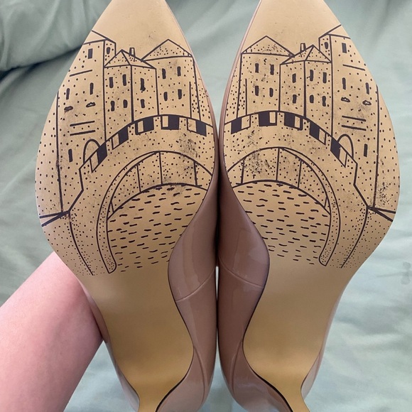 Bella Vita Elegant Nude Heels - Picture 4 of 4